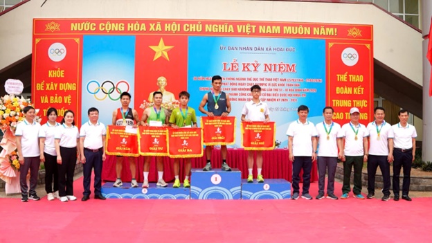 300 vận động viên xã Hoài Đức lan tỏa tinh thần thể thao tại Ngày chạy Olympic năm 2026- Ảnh 13.