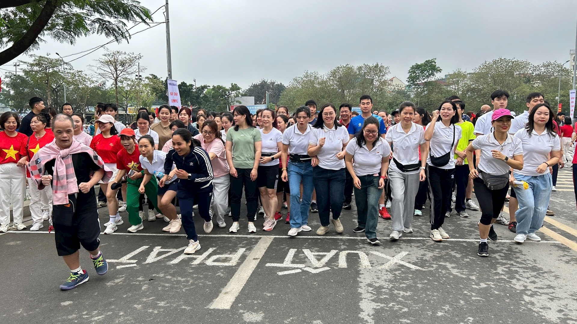 Phường Tương Mai: Gần 1.500 vận động viên tham gia Ngày chạy Olympic- Ảnh 3.