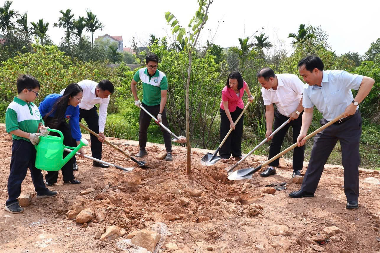 Xã Hát Môn mít tinh kỷ niệm 95 năm Ngày thành lập Đoàn Thanh niên Cộng sản Hồ Chí Minh- Ảnh 8.