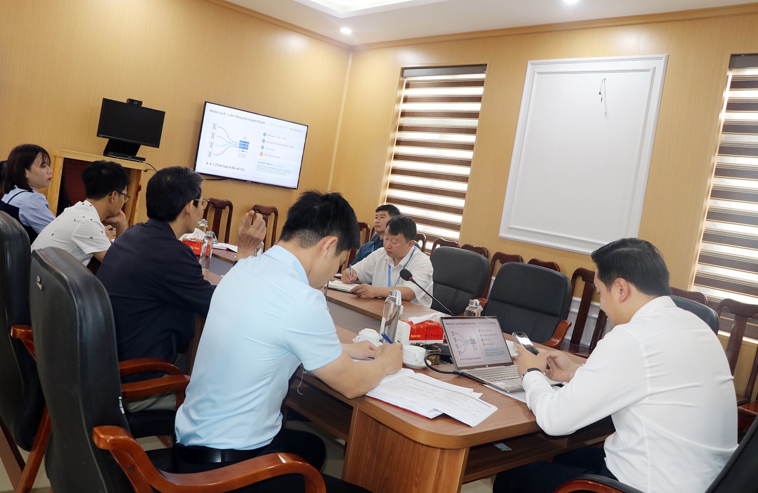 UBND xã Trần Phú tổ chức hội nghị kiểm điểm tiến độ thực hiện nhiệm vụ chuyển đổi số- Ảnh 1.