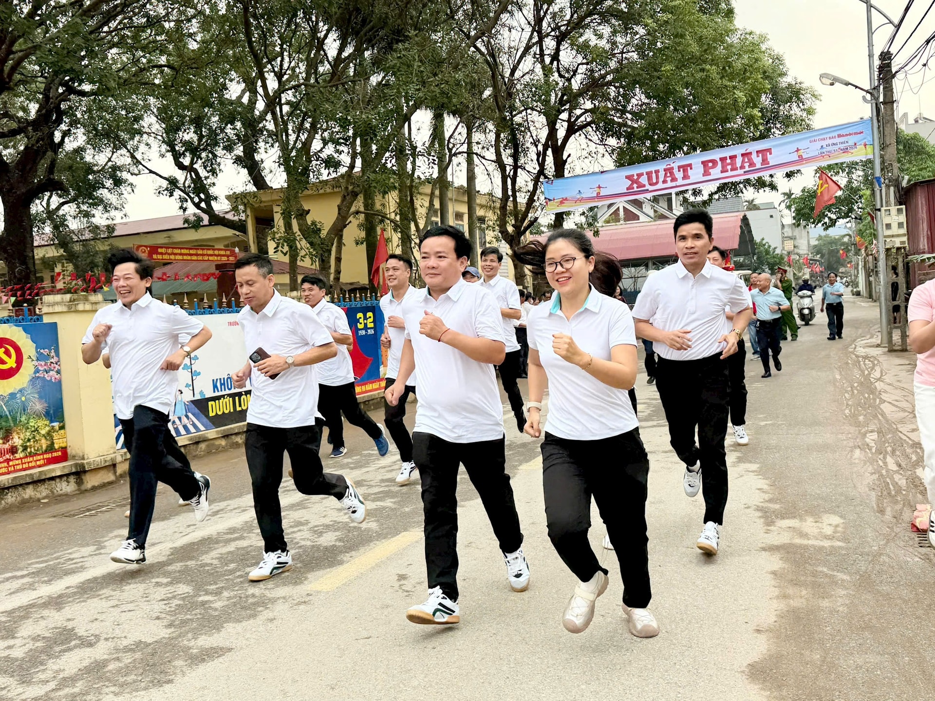 Xã Ứng Thiên: 1.600 người tham gia Ngày hội chạy vì sức khỏe toàn dân- Ảnh 9.