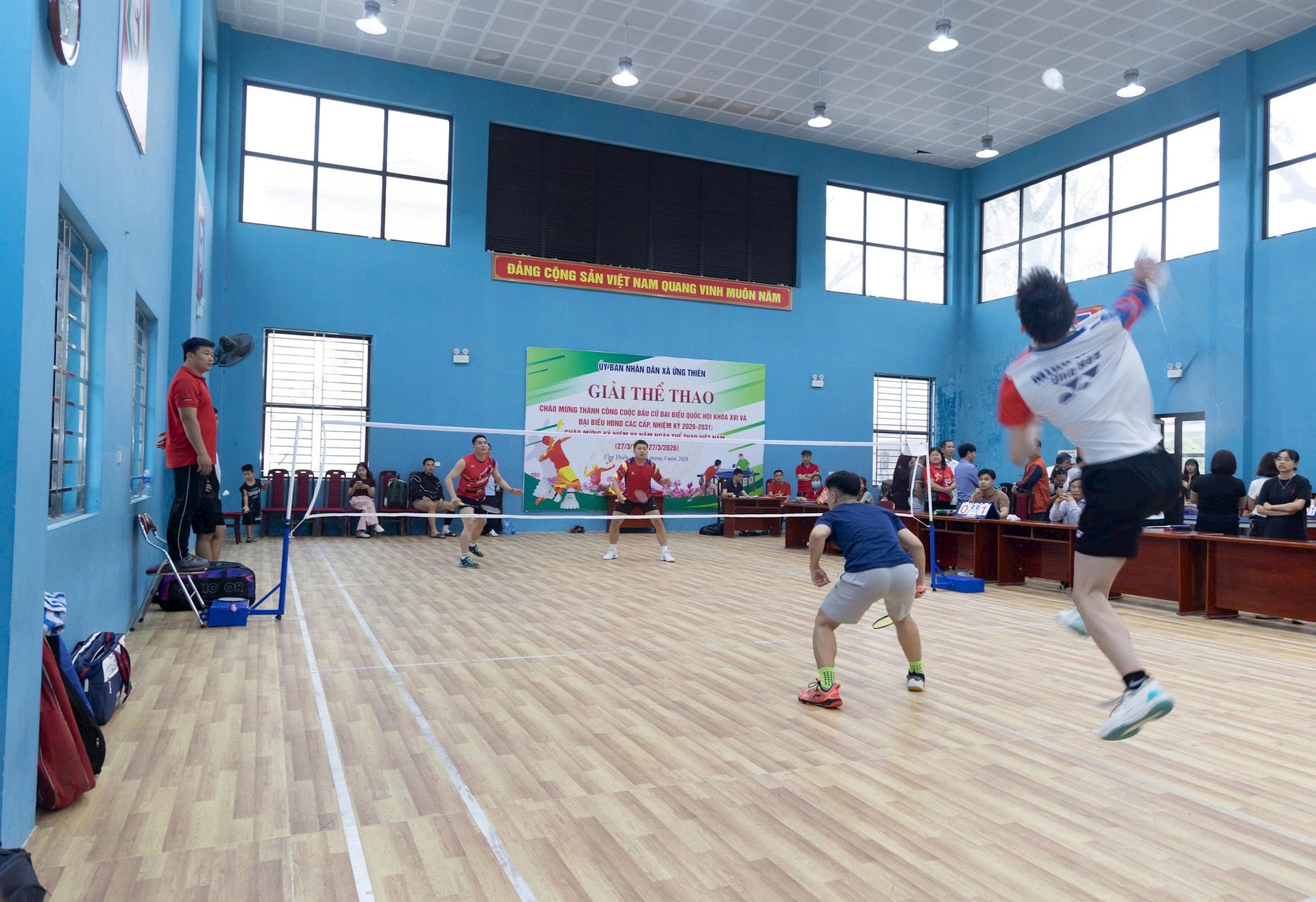 Xã Ứng Thiên sôi nổi giải thể thao chào mừng các sự kiện lớn- Ảnh 3.