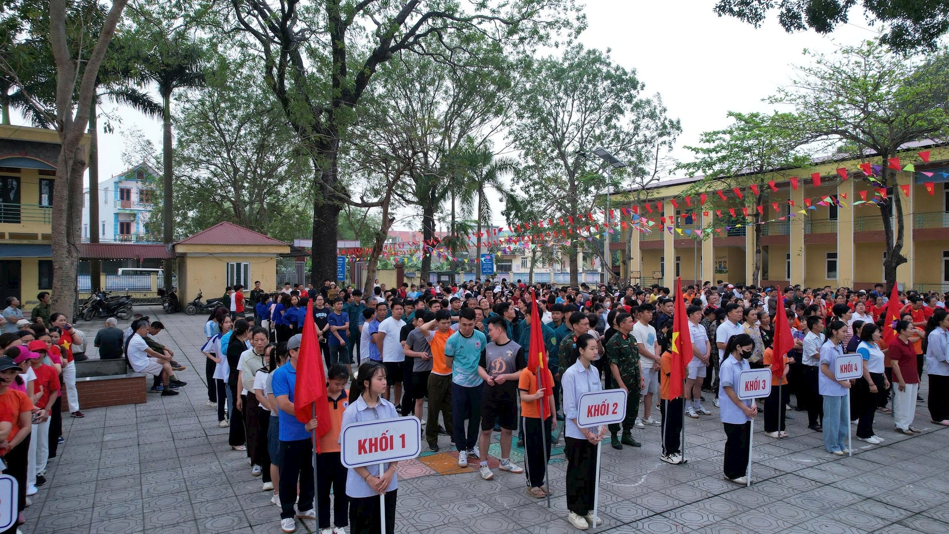 Xã Ứng Thiên: 1.600 người tham gia Ngày hội chạy vì sức khỏe toàn dân- Ảnh 4.