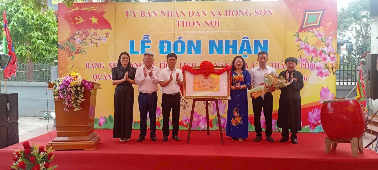 Hồng Sơn đón nhận Bằng xếp hạng các Di tích lịch sử, văn hóa Quán Tân Độ, Quán Nội, Chùa Thượng Xuy Xá và Quán Thượng Xuy Xá cấp thành phố- Ảnh 3.