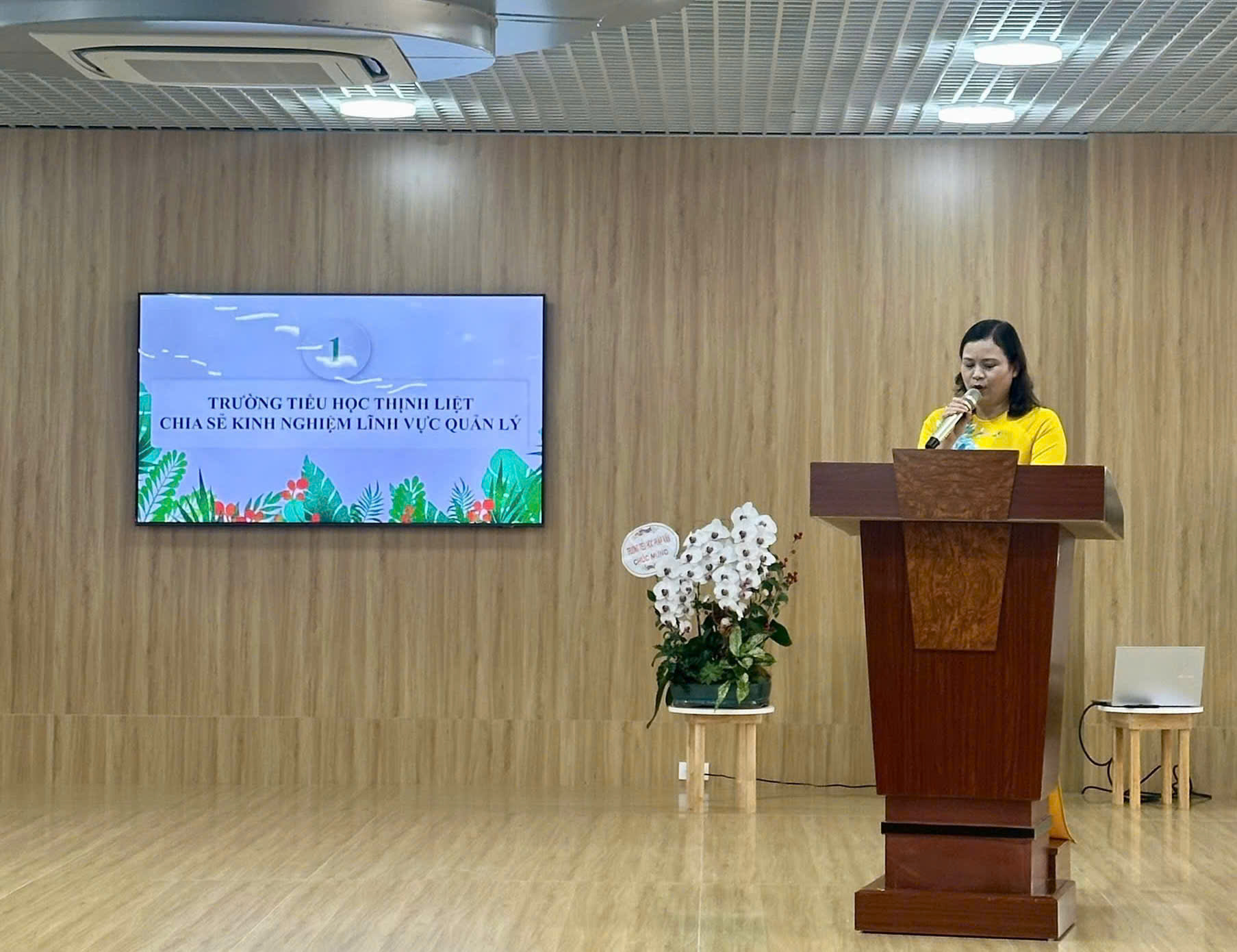 CHƯƠNG TRÌNH GIAO LƯU "NHÀ TRƯỜNG CÙNG CHUNG TAY PHÁT TRIỂN - THẦY CÔ CÙNG CHIA SẺ TRÁCH NHIỆM" GIỮA CÁC TRƯỜNG TIỂU HỌC TRÊN ĐỊA BÀN CÁC PHƯỜNG HOÀNG MAI, TƯƠNG MAI, YÊN SỞ- Ảnh 1.