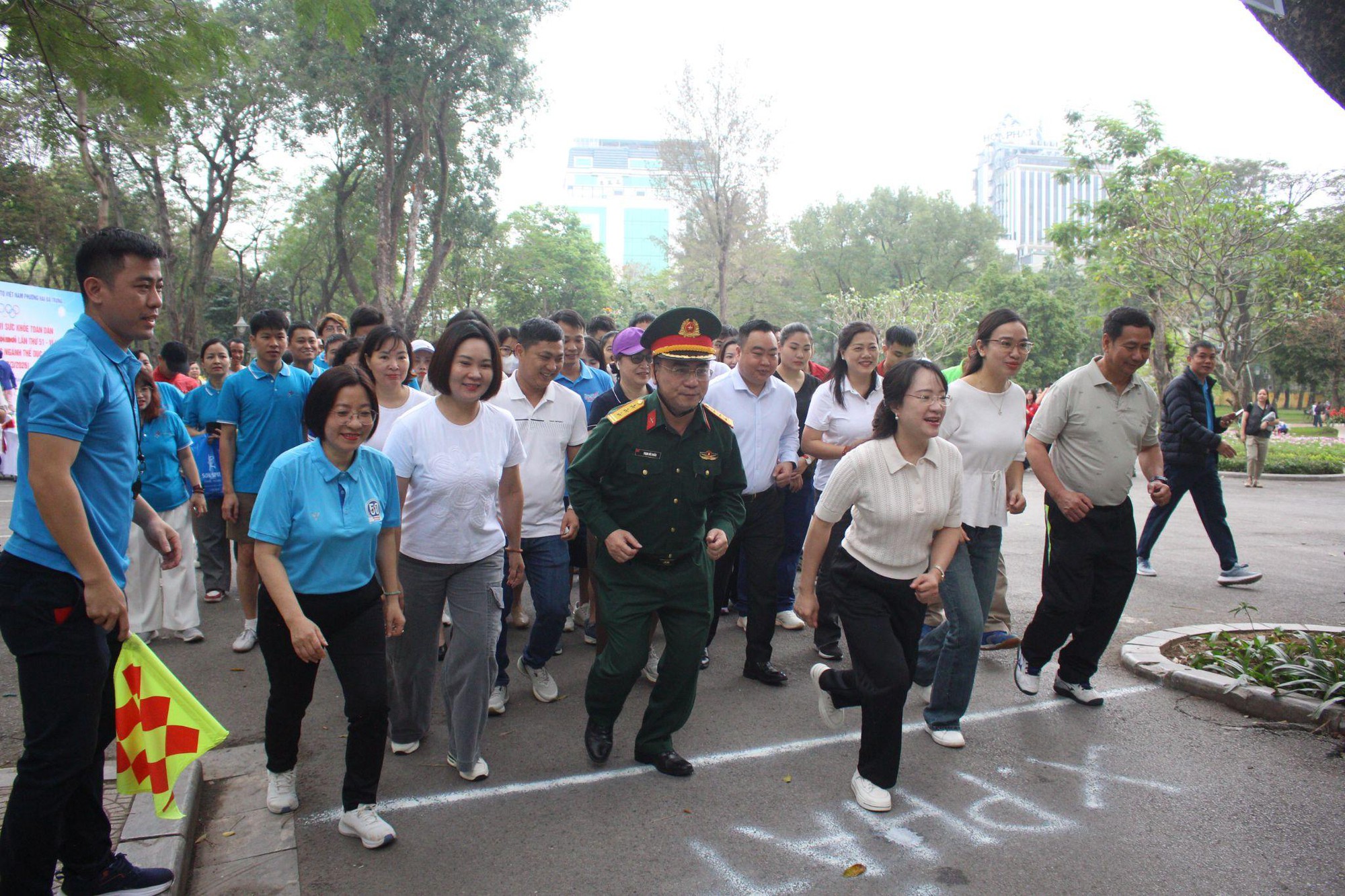 Lan tỏa sức sống thể thao từ cơ sở - Phường Hai Bà Trưng sôi nổi hướng ứng Ngày thể thao Việt Nam- Ảnh 4.