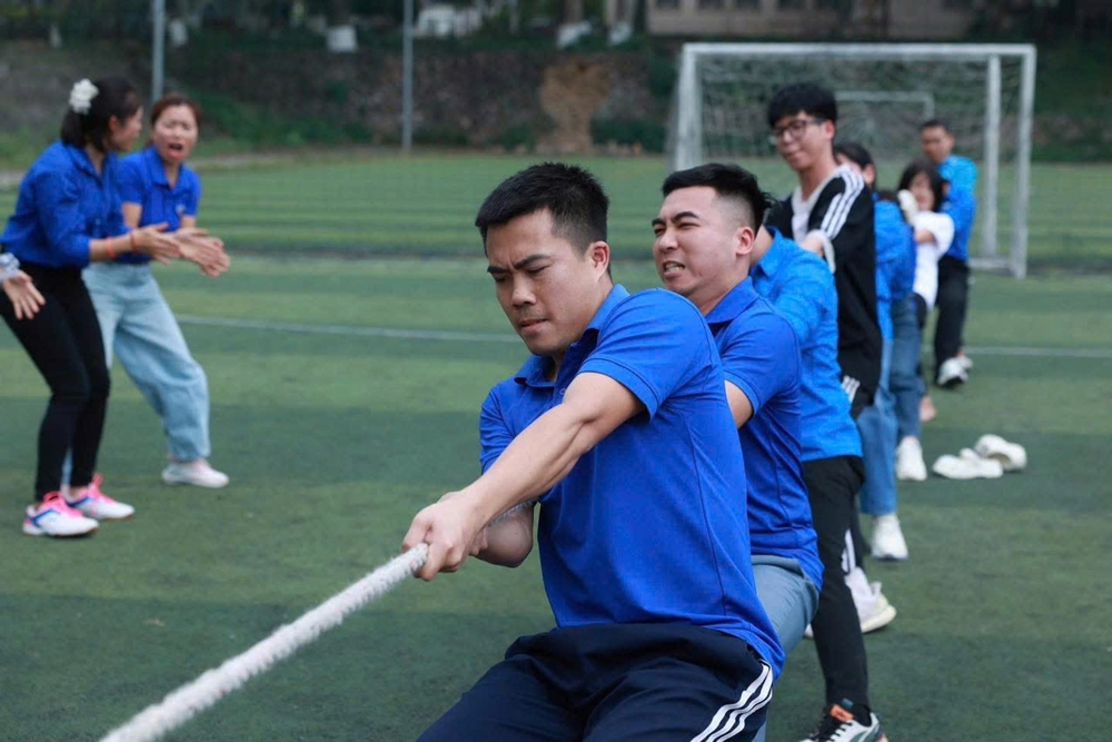 C:\Users\Admin\Desktop\2 tt.jpg