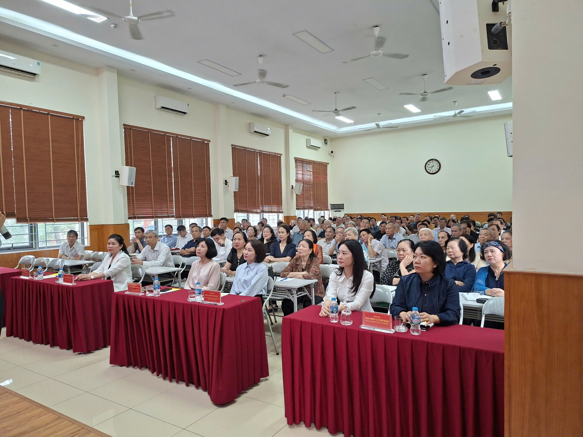 Phường Phường Liệt: Tổ chức hội nghị báo cáo viên tháng 3 năm 2026- Ảnh 1.