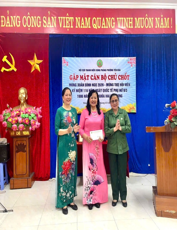 C:\Users\Admin\Desktop\Hồi tặng hoa 6.3.2026.jpg