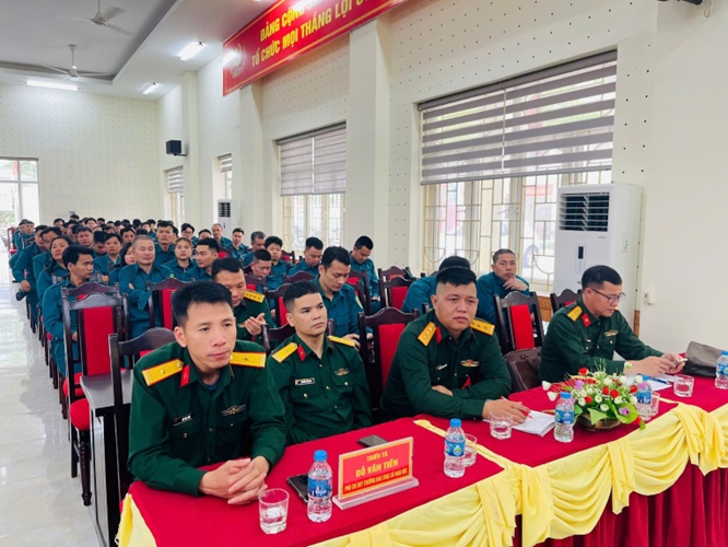 Cán bộ dân quân xã Hoài Đức hoàn thành tập huấn nghiệp vụ năm 2026- Ảnh 3.