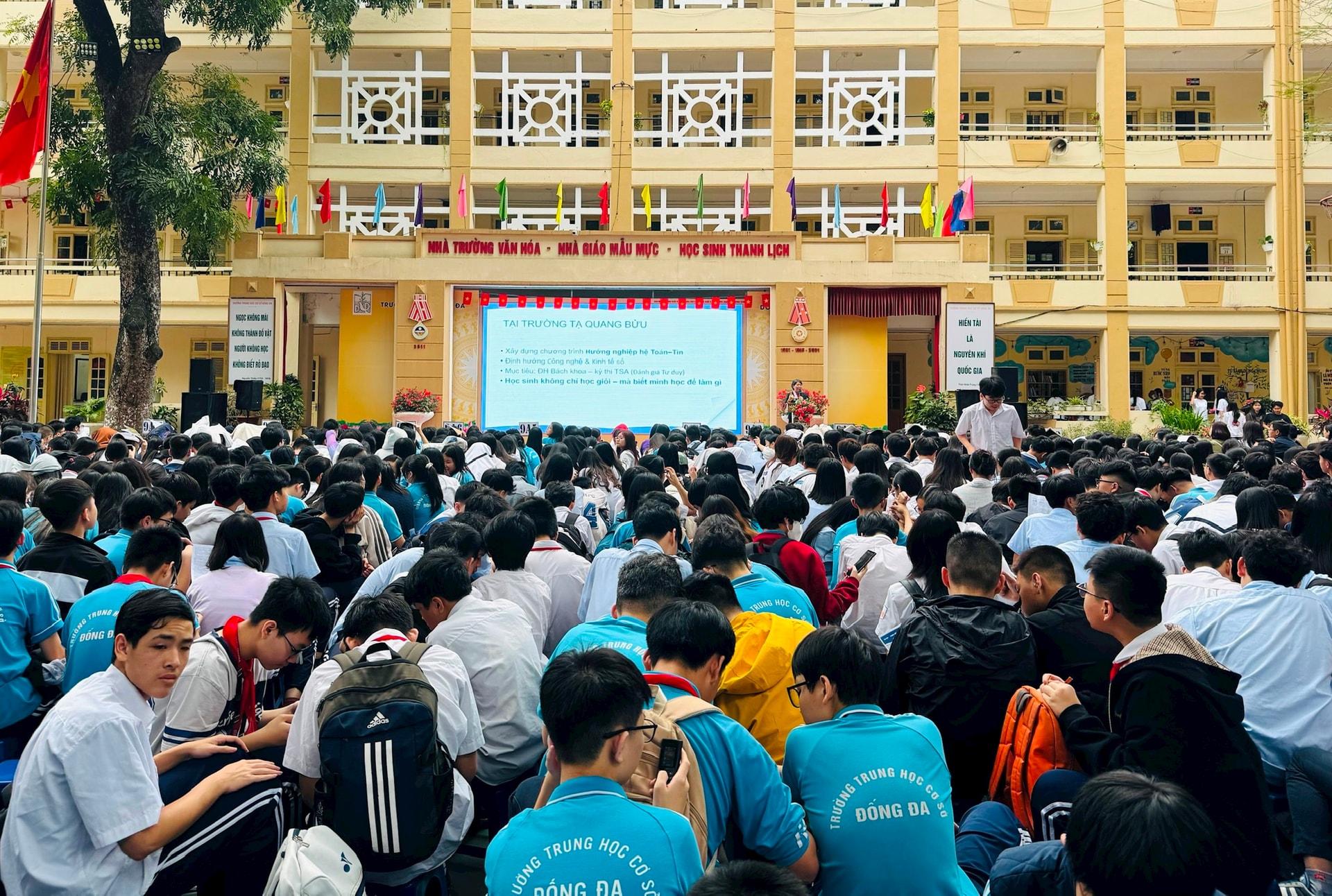 Định hướng tuyển sinh lớp 10: Gỡ “nút thắt” chọn trường cho học sinh lớp 9- Ảnh 3.