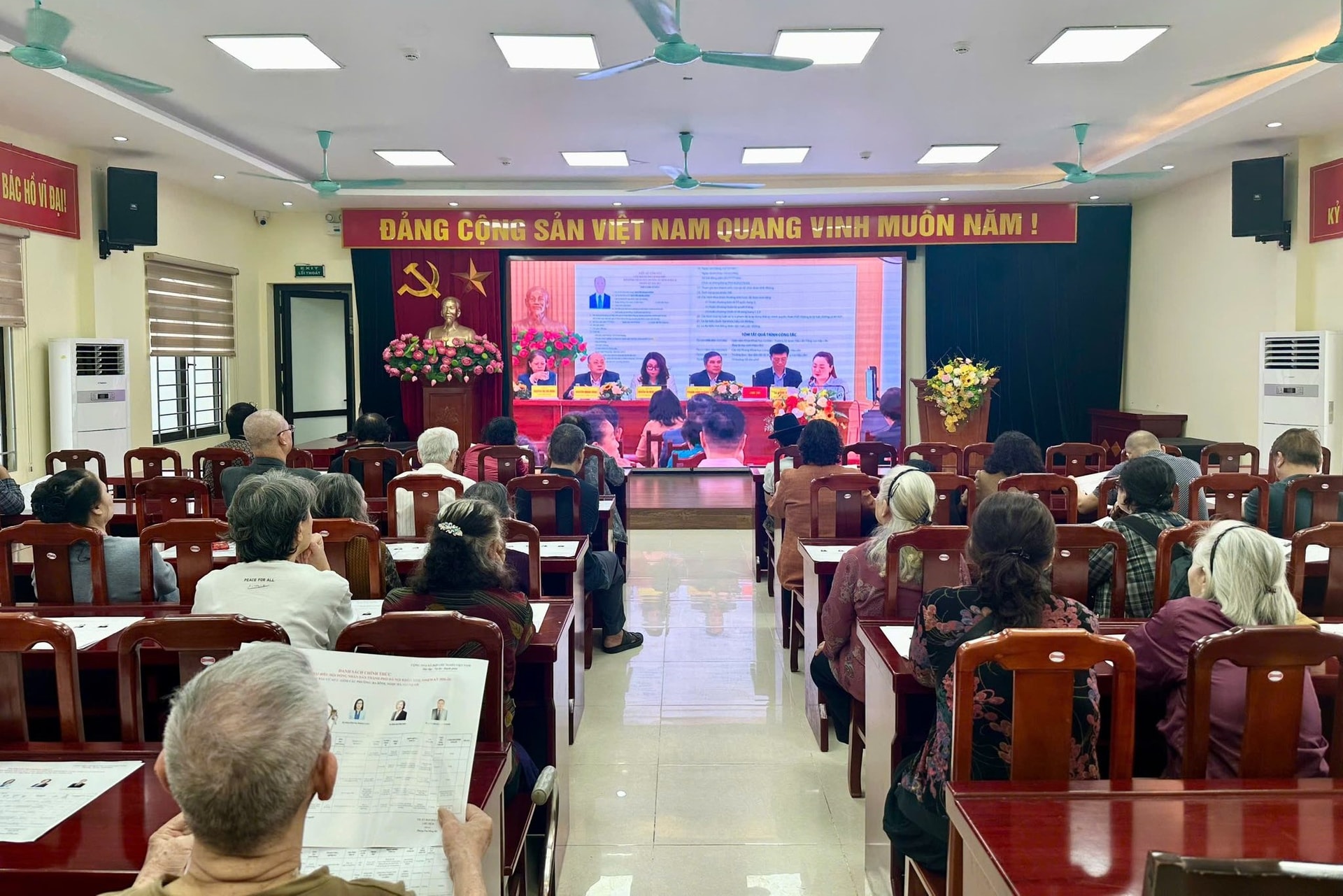 Ứng dụng công nghệ trong vận động bầu cử tại phường Ba Đình- Ảnh 2.