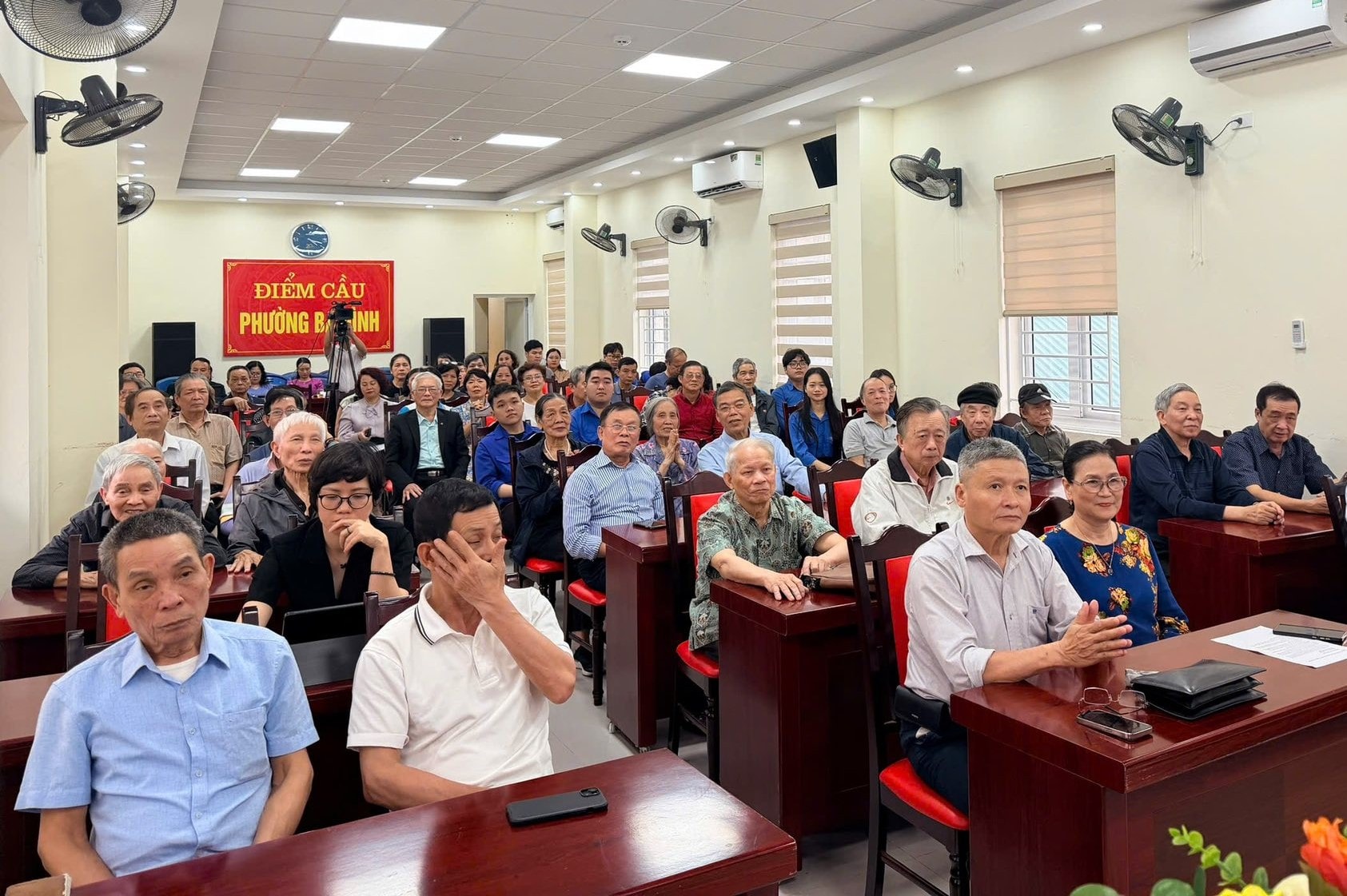 Ứng dụng công nghệ trong vận động bầu cử tại phường Ba Đình- Ảnh 1.