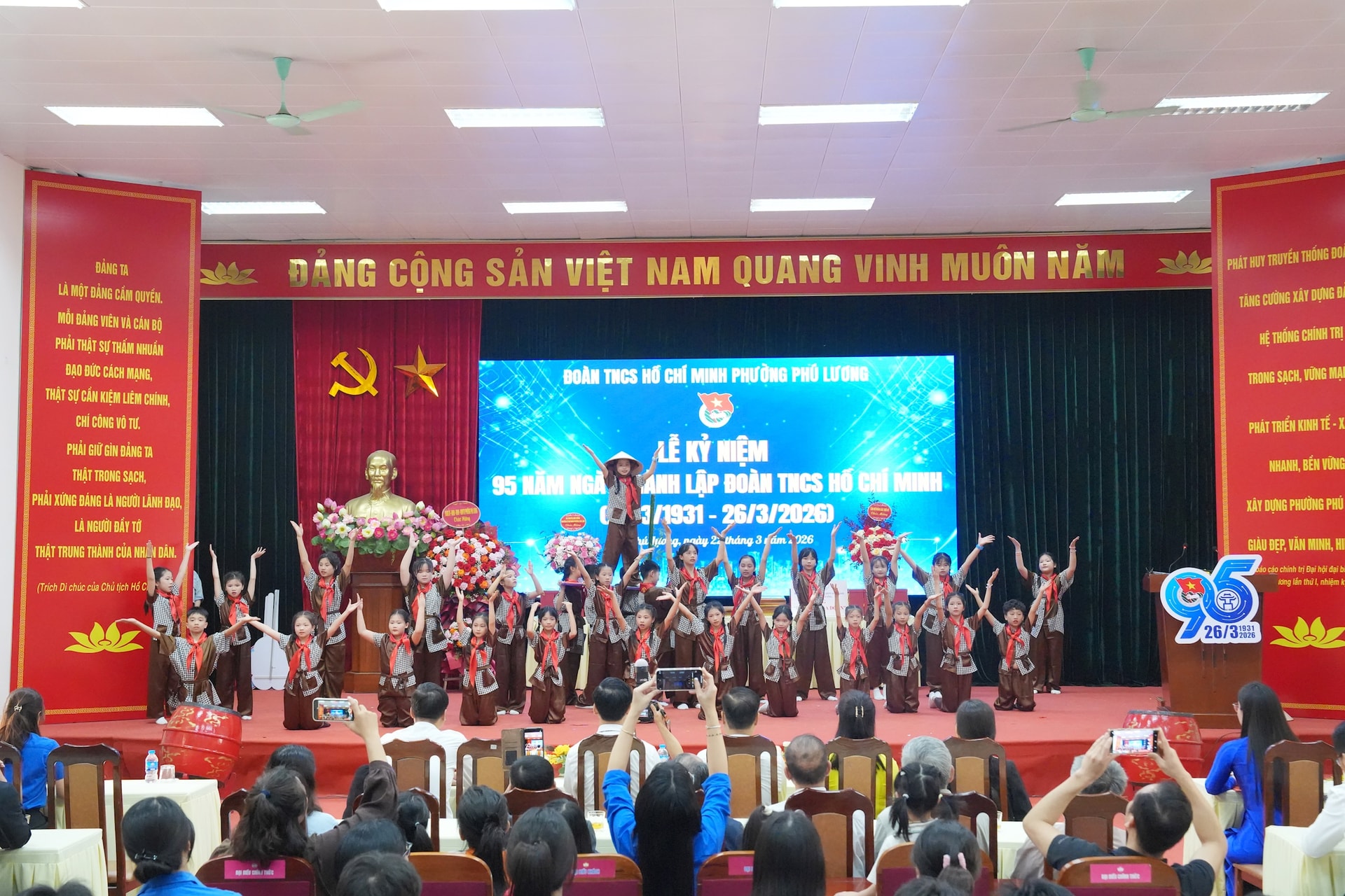 Phường Phú Lương kỷ niệm 95 năm thành lập Đoàn TNCS Hồ Chí Minh- Ảnh 3.