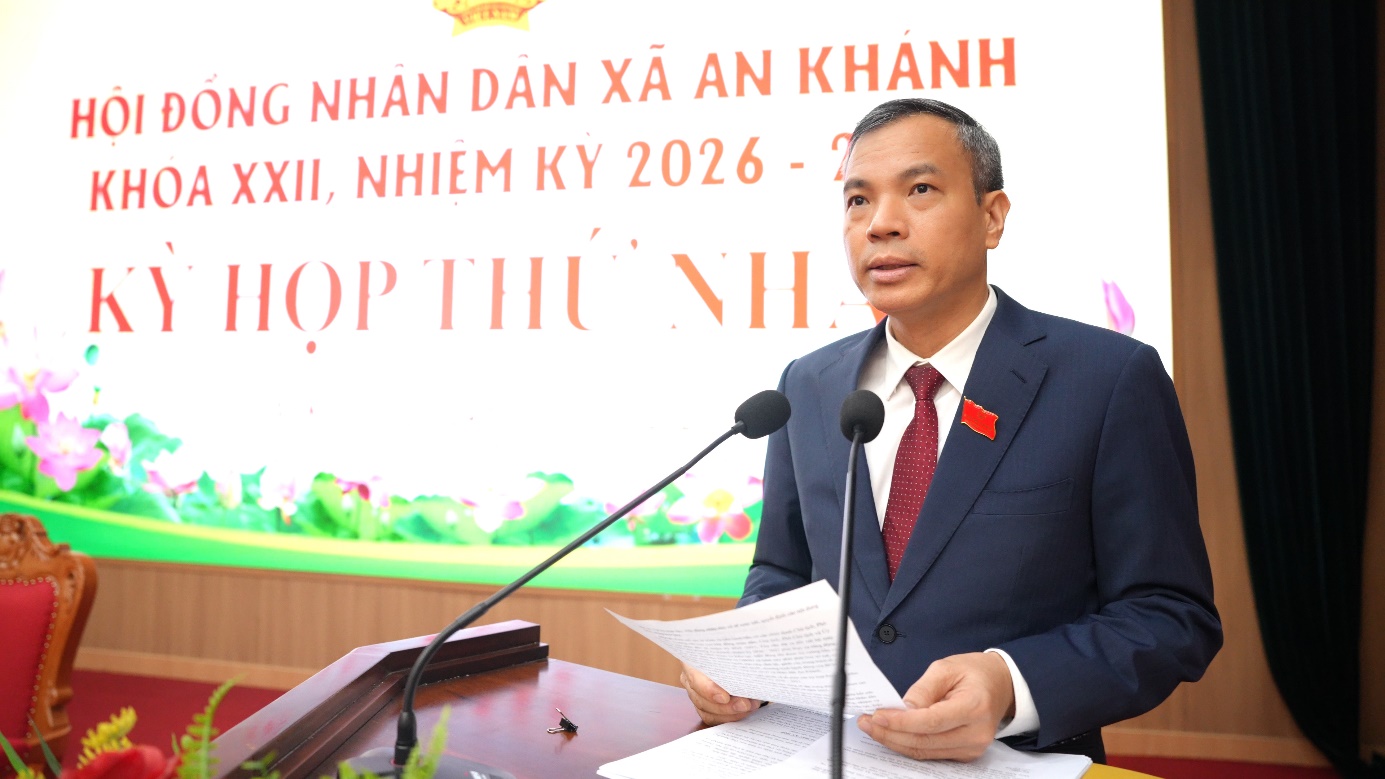 A person in a suit and tie  AI-generated content may be incorrect.