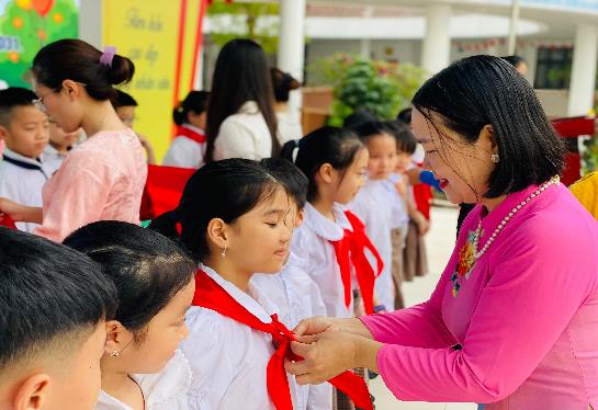 HỌC SINH TRƯỜNG TIỂU HỌC TRẦN PHÚ SÔI NỔI THAM GIA NGÀY HỘI THIẾU NHI VUI KHOẺ- TIẾN BƯỚC LÊN ĐOÀNLỄ KẾT NẠP ĐỘI VIÊN MỚI NĂM HỌC: 2025-2026- Ảnh 3.