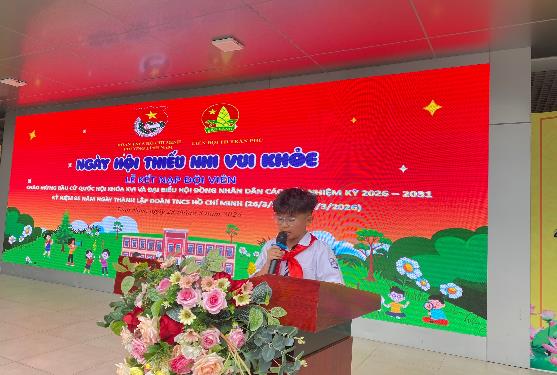 HỌC SINH TRƯỜNG TIỂU HỌC TRẦN PHÚ SÔI NỔI THAM GIA NGÀY HỘI THIẾU NHI VUI KHOẺ- TIẾN BƯỚC LÊN ĐOÀNLỄ KẾT NẠP ĐỘI VIÊN MỚI NĂM HỌC: 2025-2026- Ảnh 5.