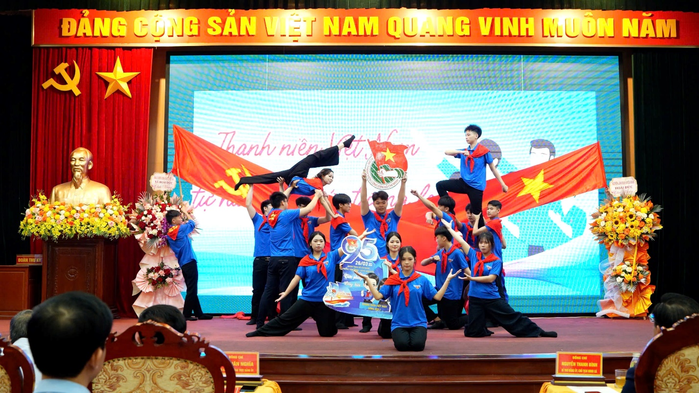 Tuổi trẻ xã Hoài Đức: Viết tiếp truyền thống vẻ vang 95 năm Đoàn TNCS Hồ Chí Minh- Ảnh 1.