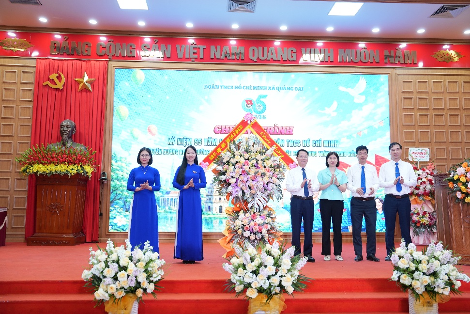Quảng Oai: Sôi nổi kỷ niệm 95 năm Ngày thành lập Đoàn Thanh niên cộng sản Hồ Chí Minh- Ảnh 2.