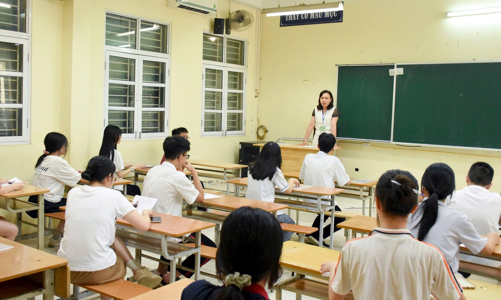 Học sinh Hà Nội được đăng ký 3 nguyện vọng vào 3 trường THPT bất kỳ- Ảnh 1.