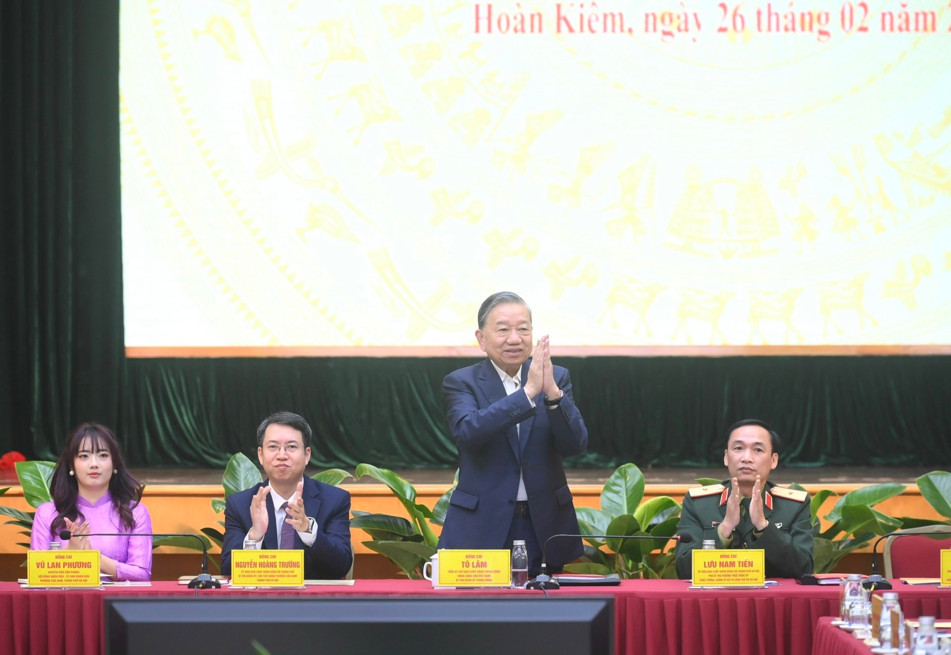 Danh sách 32 đại biểu Quốc hội khóa XVI của Đoàn đại biểu Quốc hội TP Hà Nội- Ảnh 1.