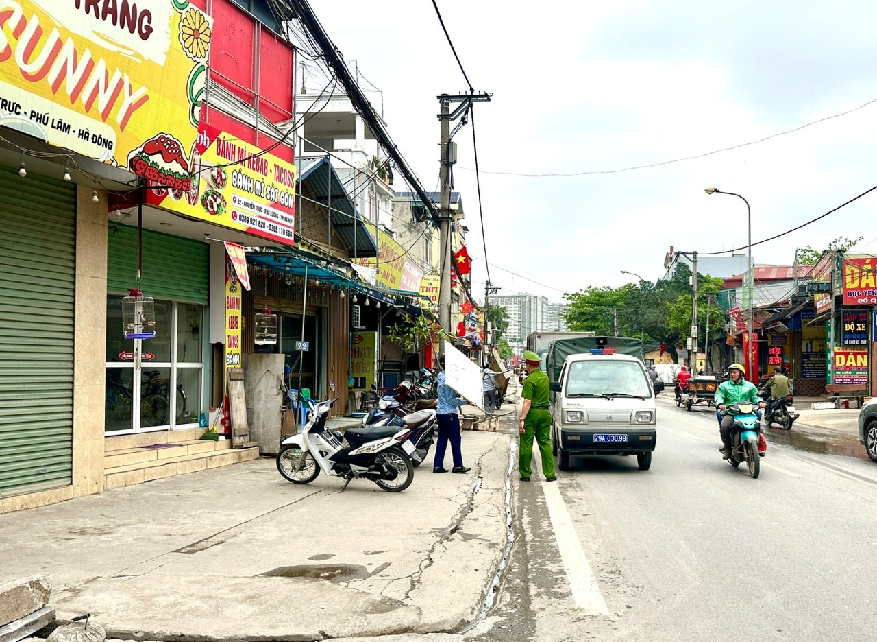 Ban Chỉ đạo 197 phường Phú Lương tập trung tháo gỡ “điểm nghẽn” trật tự đô thị- Ảnh 1.