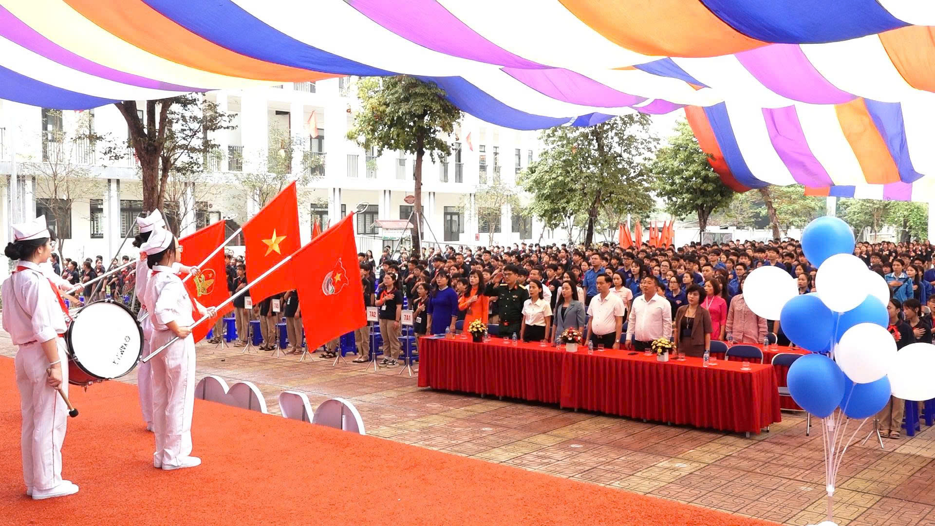 Sôi nổi Ngày hội " Thiếu nhi vui khỏe - tiến bước lên Đoàn"