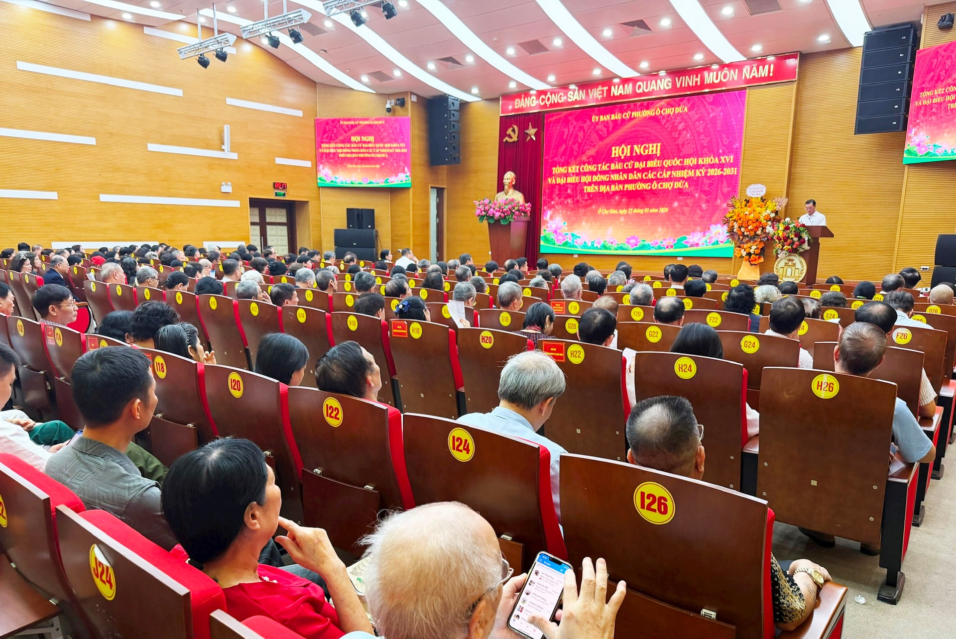 Phường Ô Chợ Dừa: Công tác bầu cử bảo đảm đúng quy trình, an toàn và nghiêm túc- Ảnh 3.