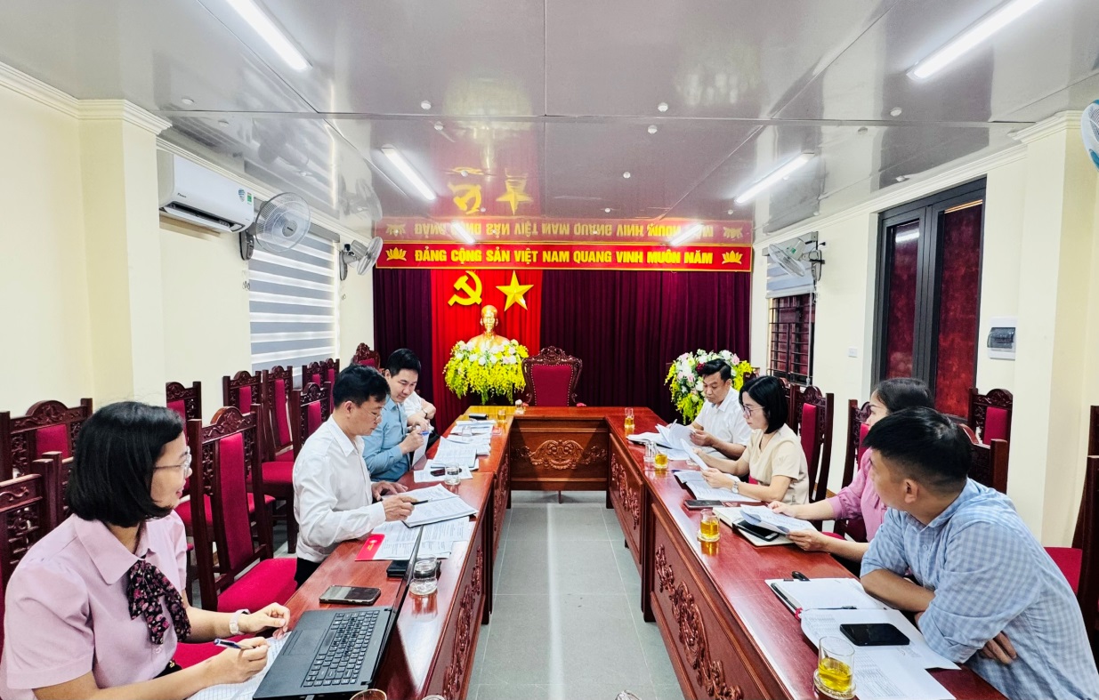 Hội nghị thẩm tra các nội dung lĩnh vực kinh tế - ngân sách trước kỳ họp thứ nhất HĐND xã khóa XXIV- Ảnh 1.