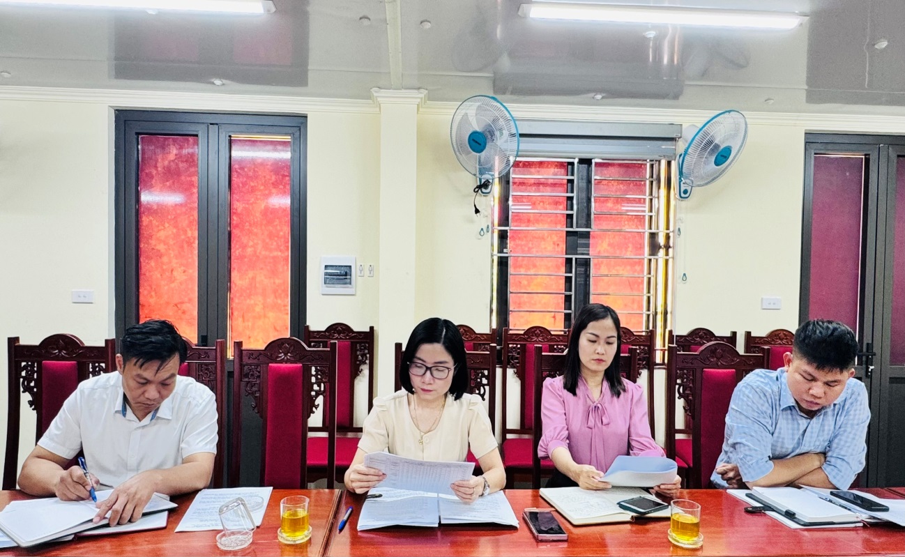 Hội nghị thẩm tra các nội dung lĩnh vực kinh tế - ngân sách trước kỳ họp thứ nhất HĐND xã khóa XXIV- Ảnh 3.