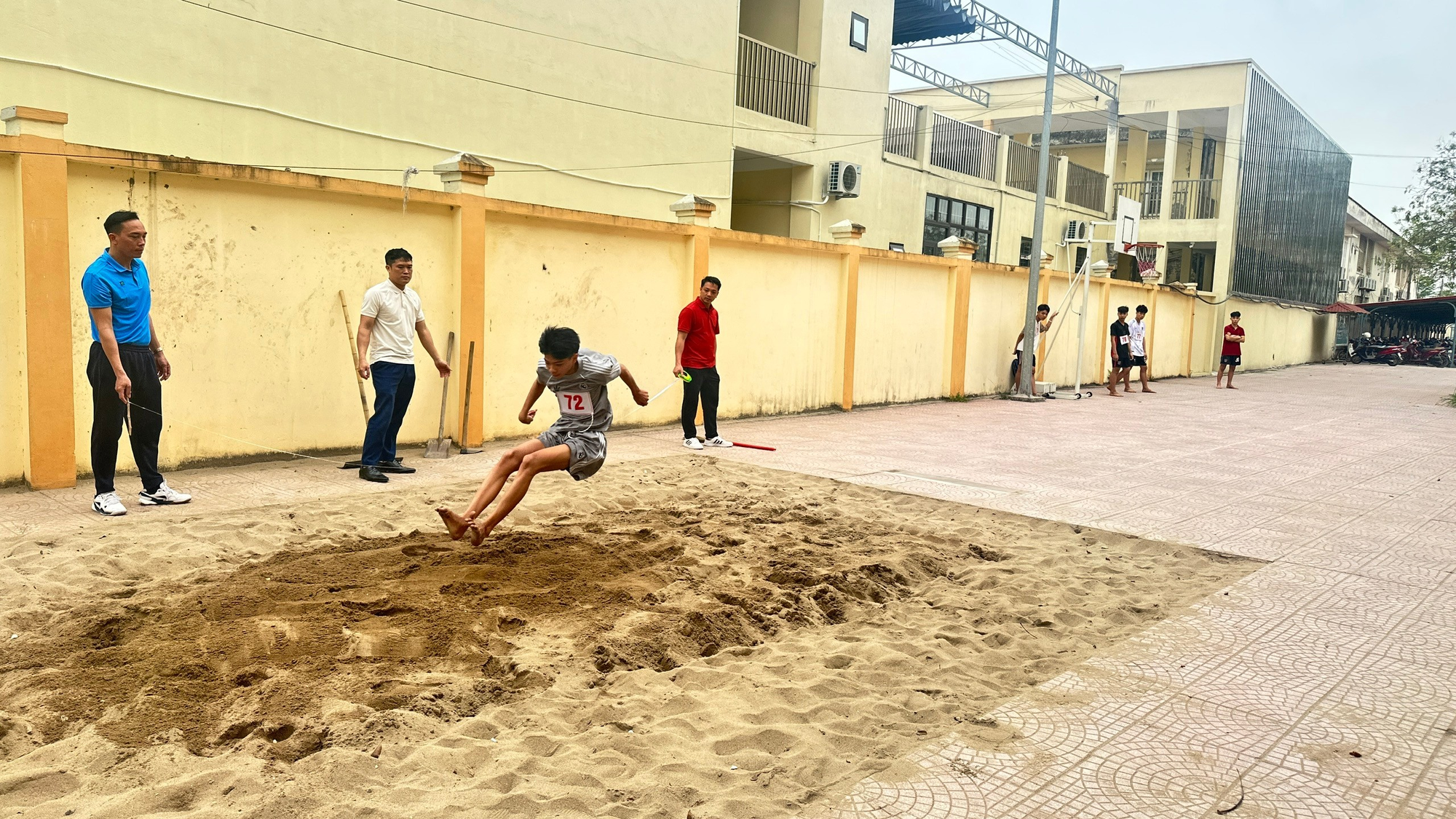 Hồng Sơn khai mạc Giải thể thao học sinh phổ thông năm học 2025-2026- Ảnh 2.