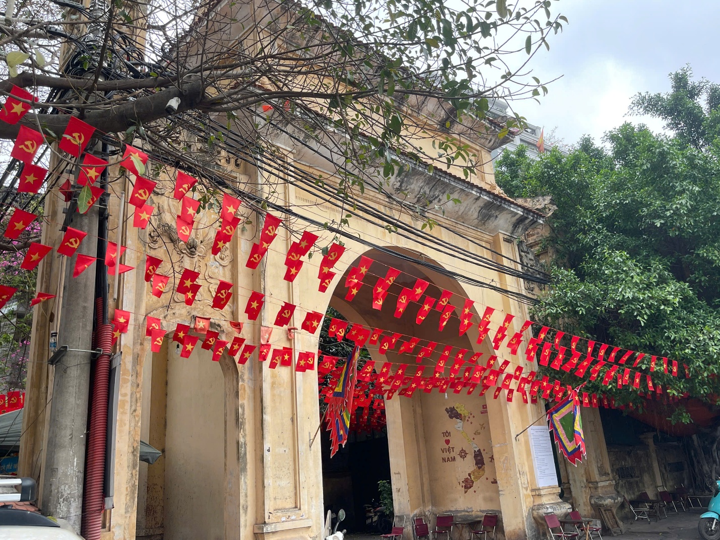 Giữ gìn bản sắc văn hoá dân tộc trong lễ hội truyền thống phường Yên Hoà- Ảnh 1.