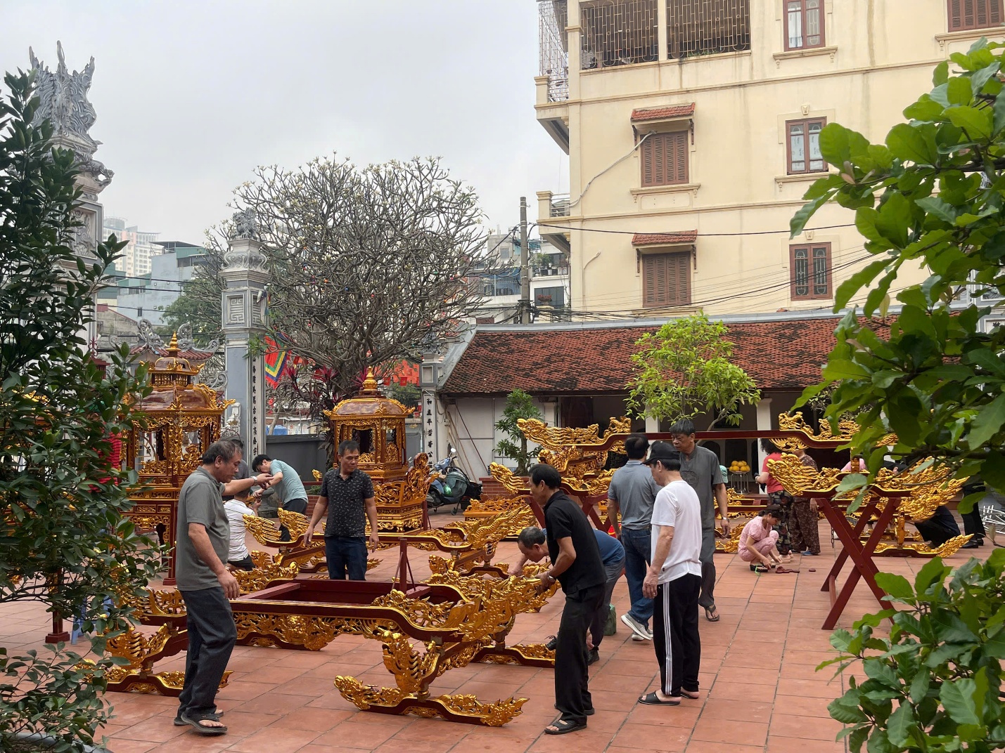 Giữ gìn bản sắc văn hoá dân tộc trong lễ hội truyền thống phường Yên Hoà- Ảnh 3.