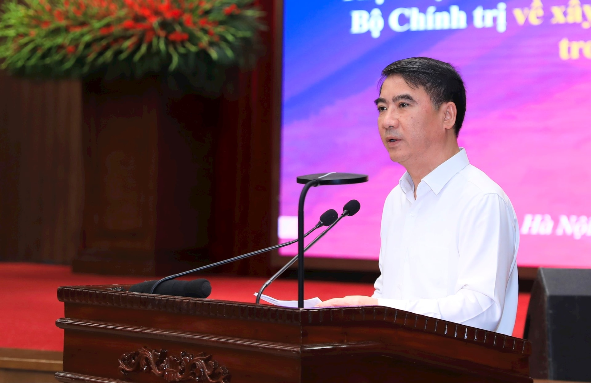 Triển khai Chương trình hành động thực hiện Nghị quyết số 02 của Bộ Chính trị về "Xây dựng và phát triển Thủ đô Hà Nội trong kỷ nguyên mới"- Ảnh 9.