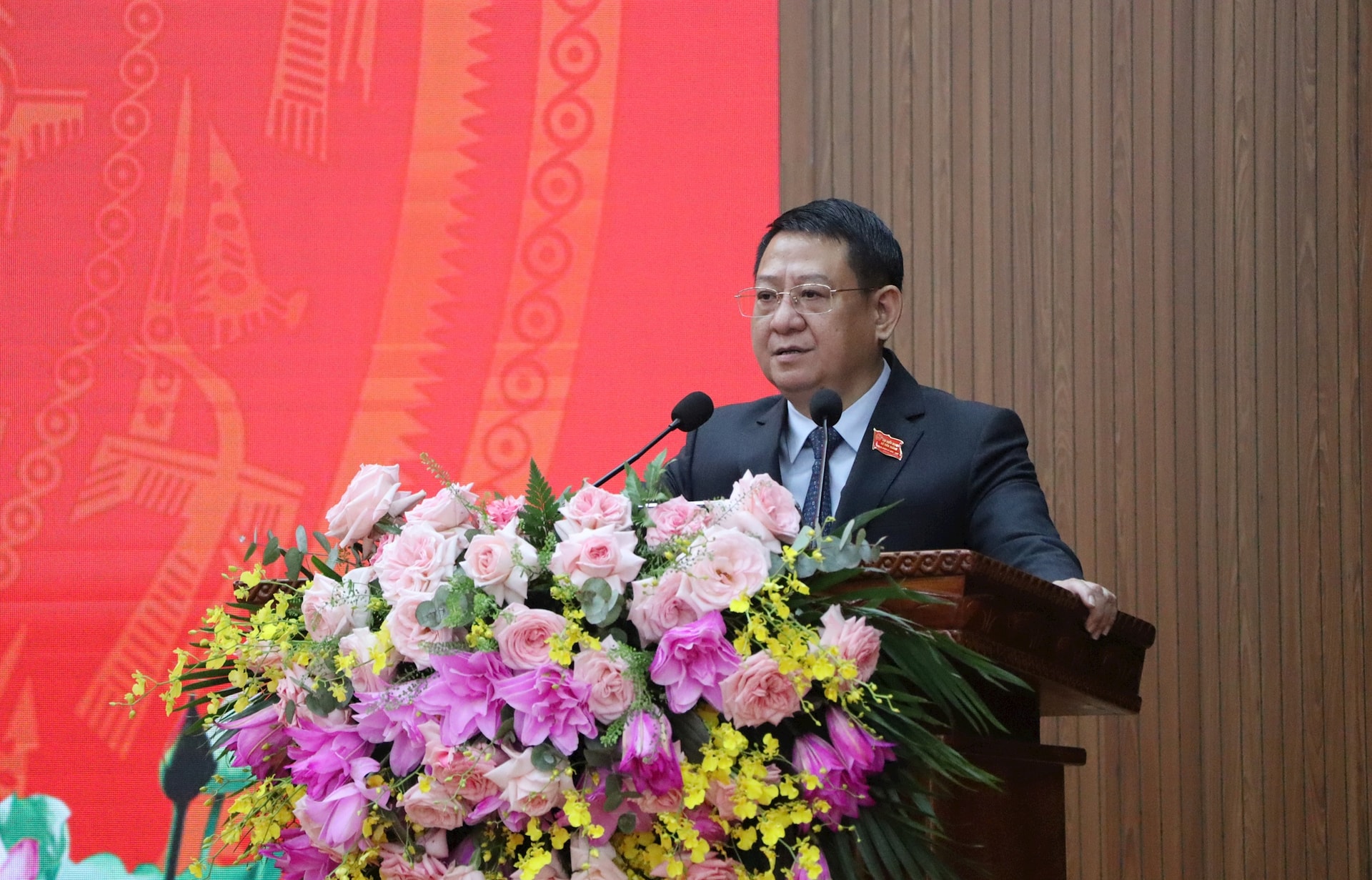 Kỳ họp thứ nhất khoá II HĐND xã Tiến Thắng: Quyết định nhiều nội dung quan trọng- Ảnh 2.