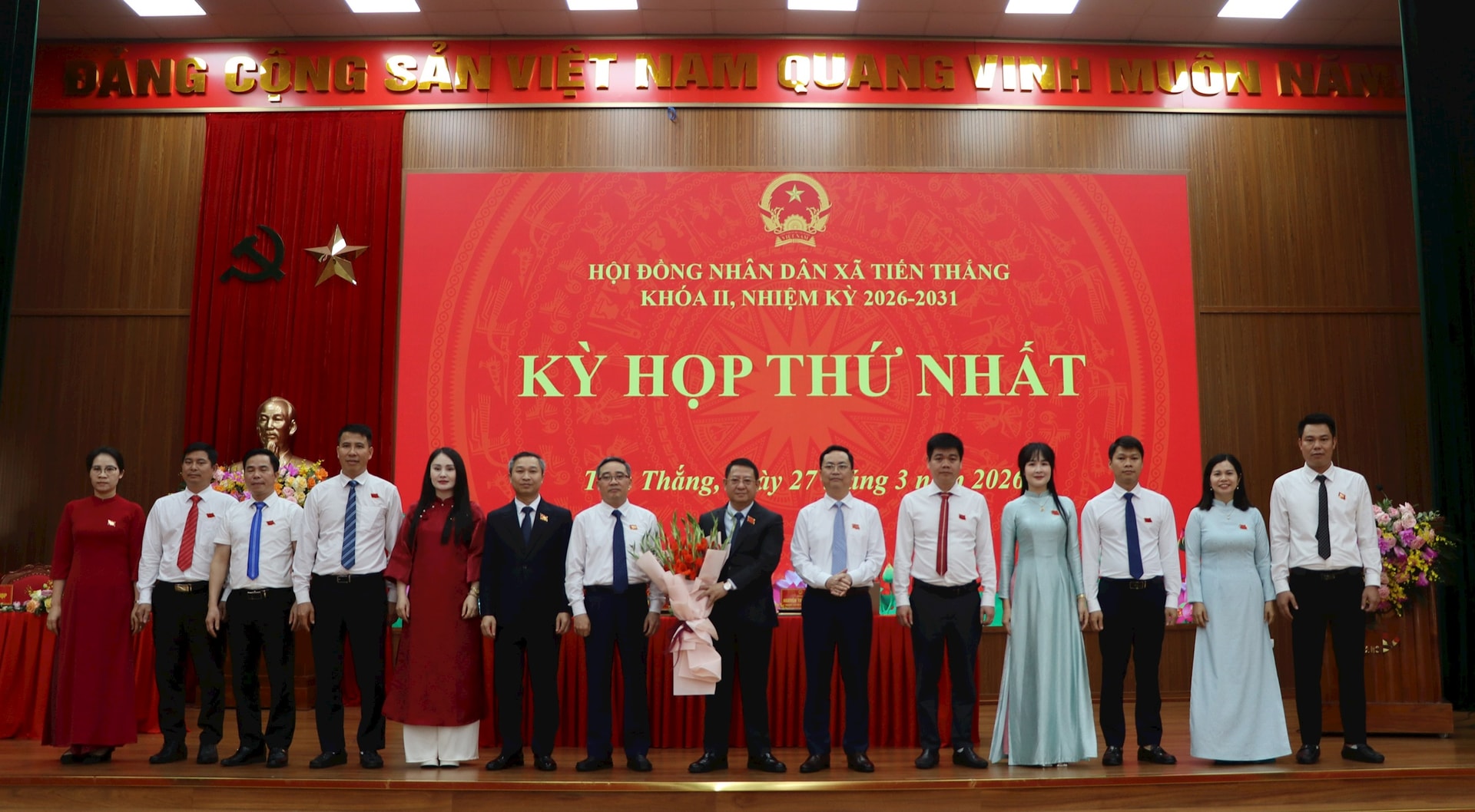 Kỳ họp thứ nhất khoá II HĐND xã Tiến Thắng: Quyết định nhiều nội dung quan trọng- Ảnh 4.