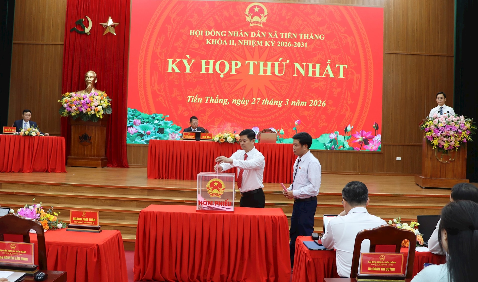Kỳ họp thứ nhất khoá II HĐND xã Tiến Thắng: Quyết định nhiều nội dung quan trọng- Ảnh 3.