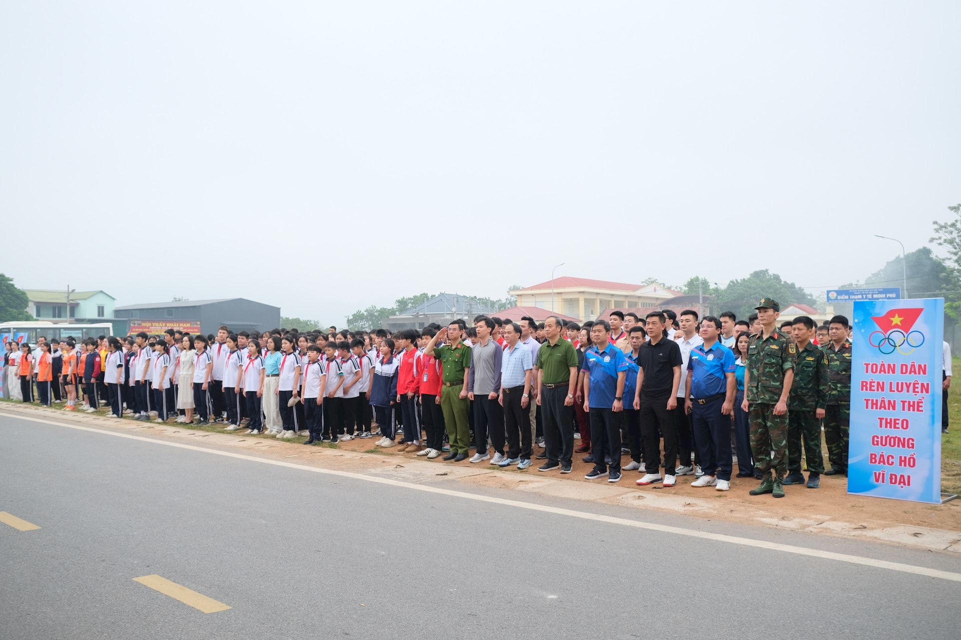 Xã Kim Anh: Ngày chạy Olympic, lan tỏa phong trào rèn luyện sức khỏe toàn dân- Ảnh 3.