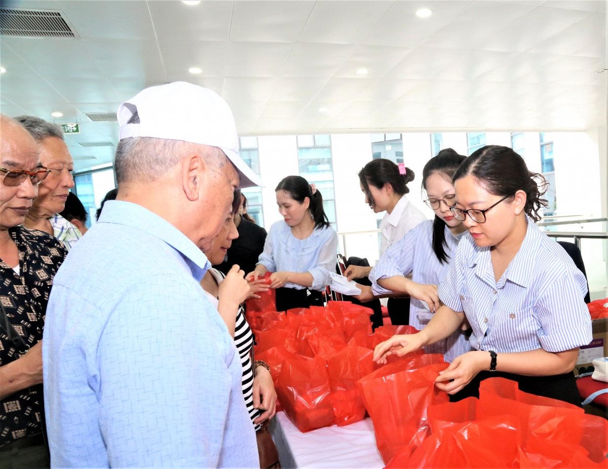 Câu lạc bộ chăm sóc sức khỏe Người cao tuổi (NCT) phường Cầu Giấy: Mô hình đặc biệt của Thủ đô- Ảnh 15.