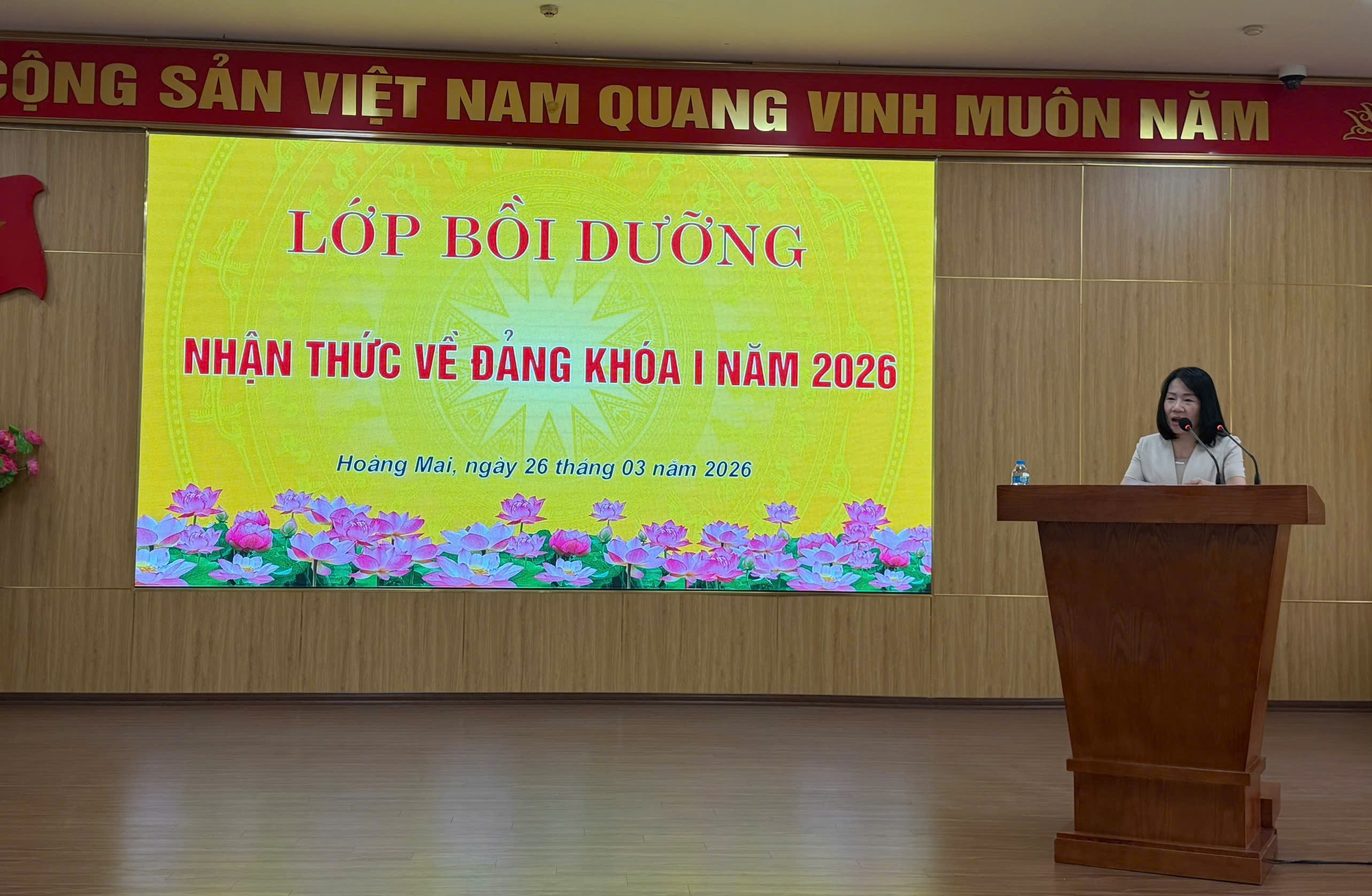 KHAI GIẢNG LỚP BỒI DƯỠNG NHẬN THỨC VỀ ĐẢNG KHÓA I NĂM 2026- Ảnh 1.