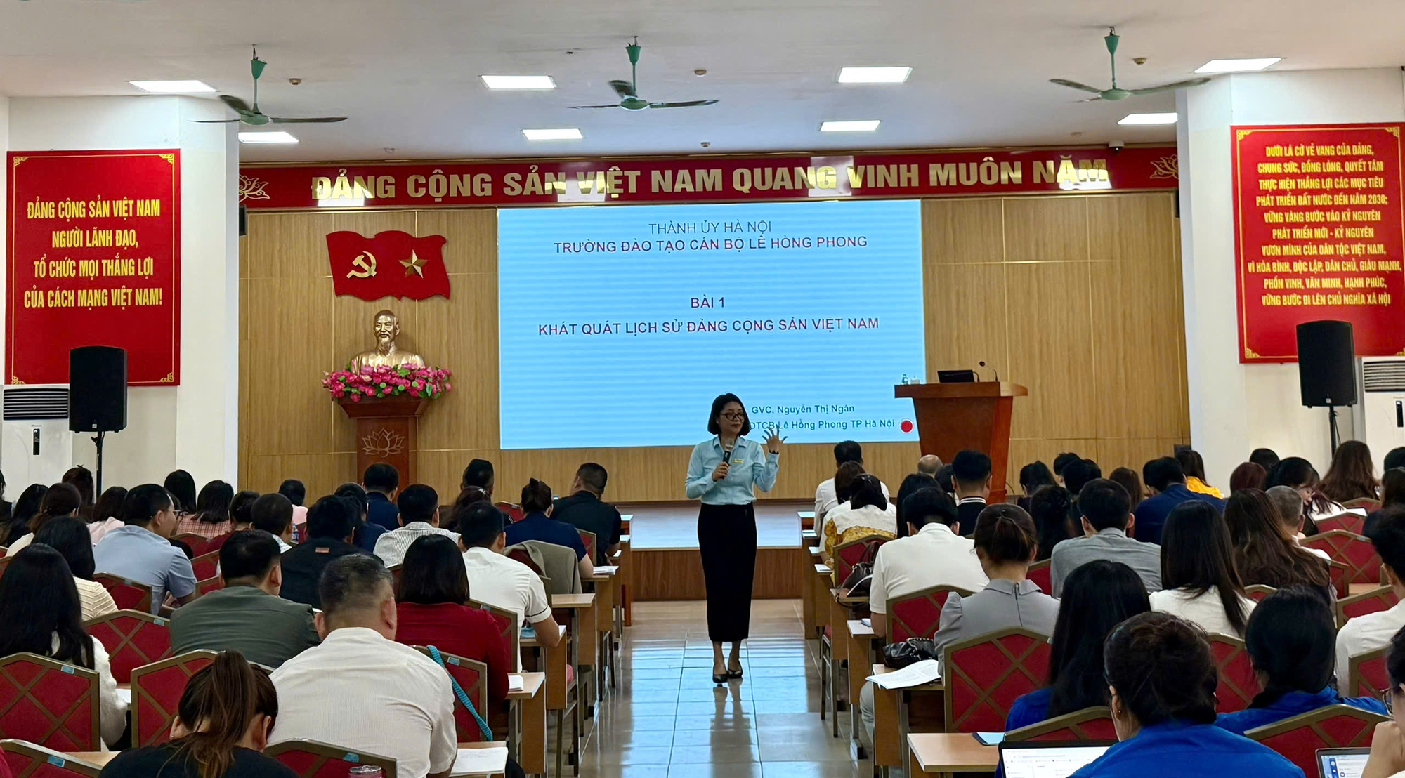 KHAI GIẢNG LỚP BỒI DƯỠNG NHẬN THỨC VỀ ĐẢNG KHÓA I NĂM 2026- Ảnh 2.