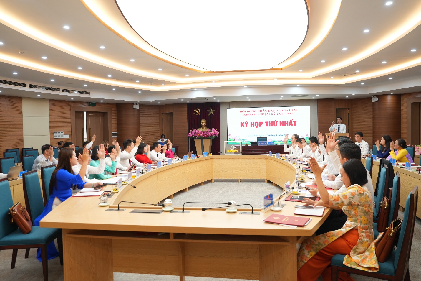 Đồng chí Nguyễn Việt Hà tiếp tục được bầu làm Chủ tịch HĐND xã Gia Lâm- Ảnh 11.