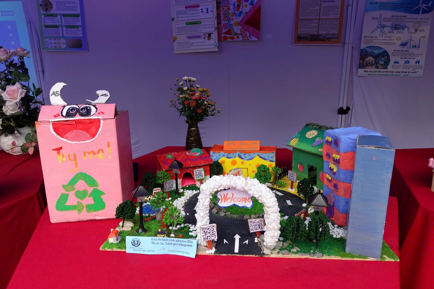 Phường Việt Hưng tổ chức Ngày hội khoa hoc công nghệ, đổi mới sáng tạo và chuyển đổi số tại trường THCS Chu Văn An- Ảnh 4.