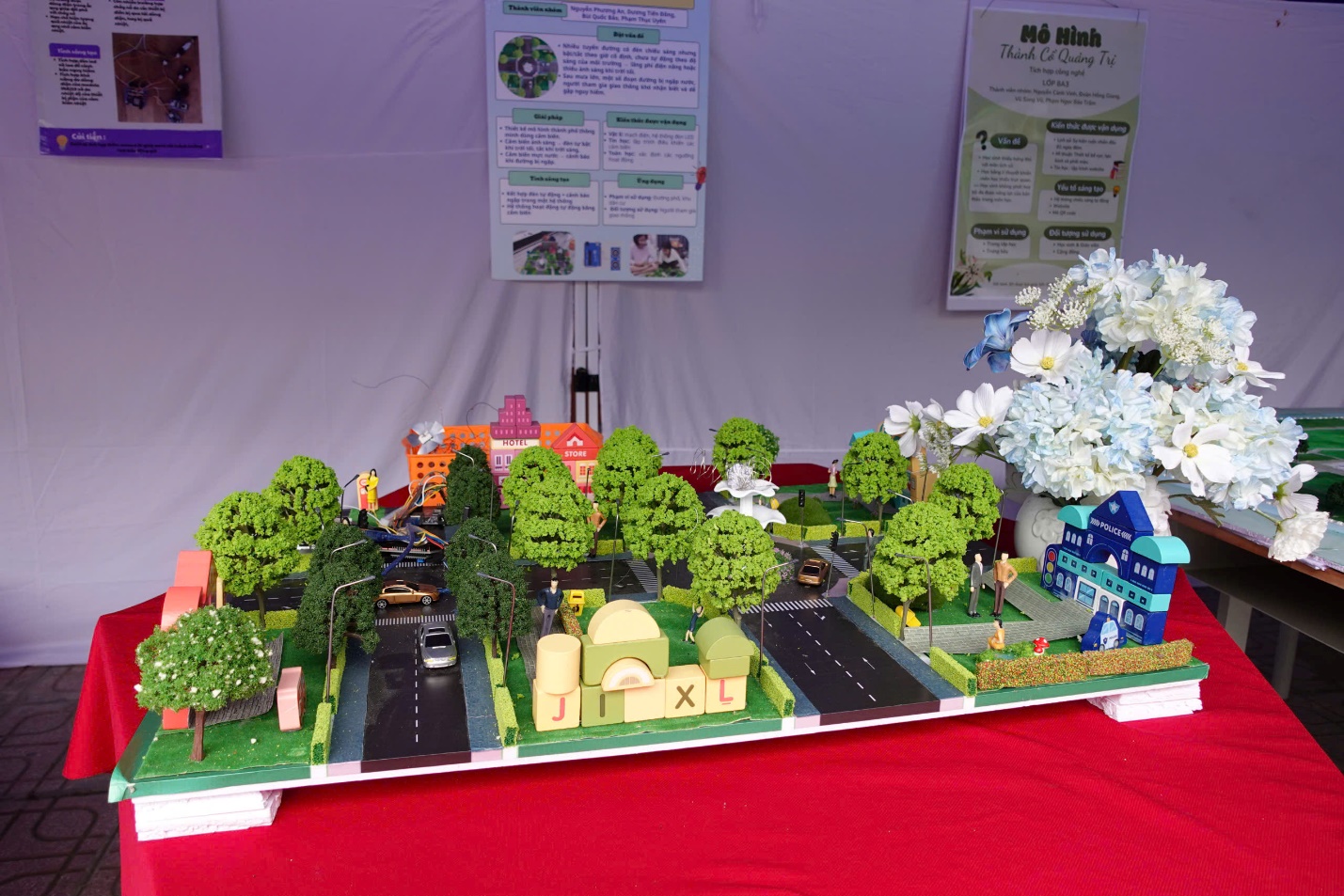 Phường Việt Hưng tổ chức Ngày hội khoa hoc công nghệ, đổi mới sáng tạo và chuyển đổi số tại trường THCS Chu Văn An- Ảnh 5.