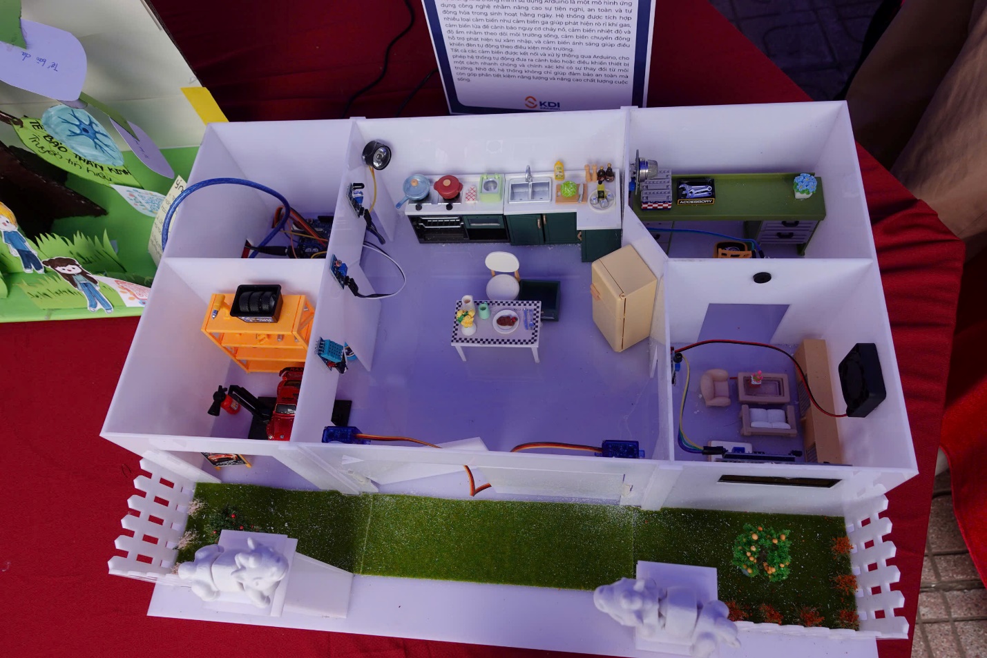 Phường Việt Hưng tổ chức Ngày hội khoa hoc công nghệ, đổi mới sáng tạo và chuyển đổi số tại trường THCS Chu Văn An- Ảnh 6.