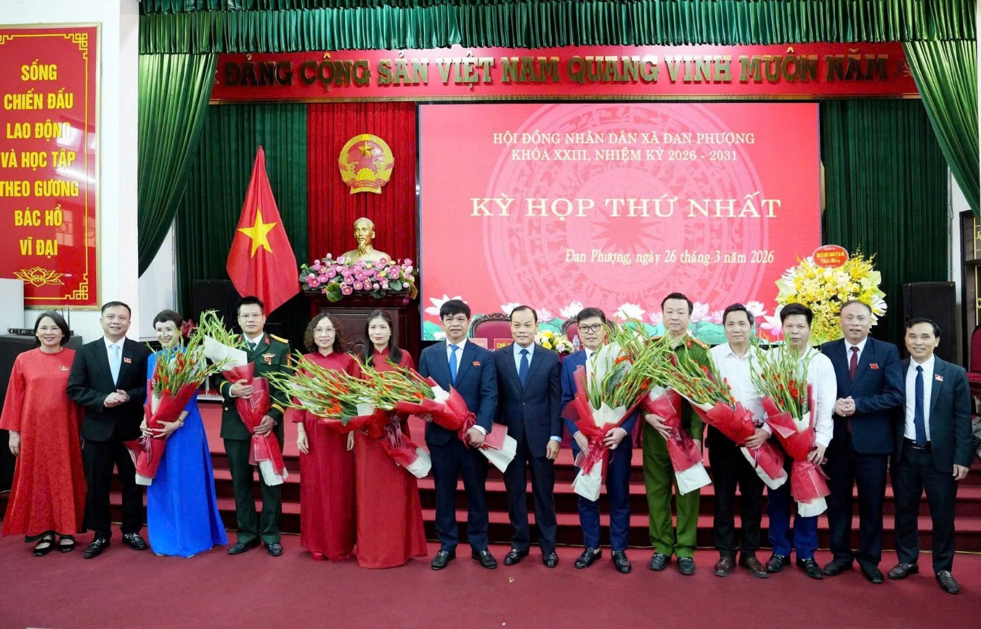 Kỳ họp thứ nhất HĐND xã Đan Phượng nhiệm kỳ 2026-2031 thành công tốt đẹp- Ảnh 3.