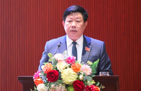 Kỳ họp thứ Nhất HĐND phường Tây Hồ khóa II: Bầu đủ nhân sự chủ chốt, cam kết "nói đi đôi với làm"- Ảnh 2.