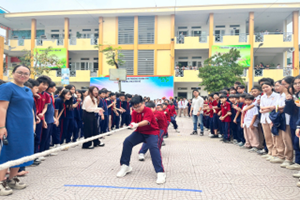 TRƯỜNG THCS YÊN SỞ TỔ CHỨC NGÀY HỘI 
THIẾU NHI VUI KHỎE – TIẾN BƯỚC LÊN ĐOÀN 
VÀ LỄ KẾT NẠP ĐOÀN CHO HỌC SINH ƯU TÚ KHỐI 9 - Ảnh 4.