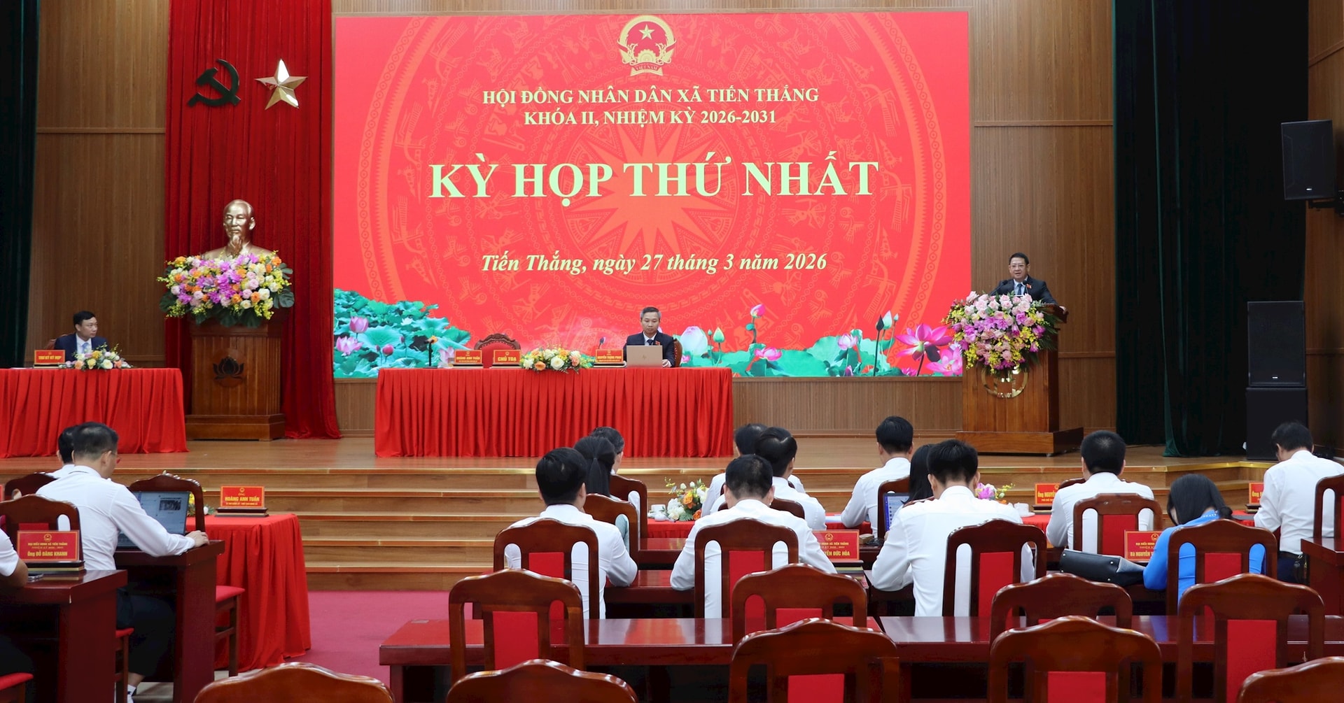 Kỳ họp thứ nhất khoá II HĐND xã Tiến Thắng: Quyết định nhiều nội dung quan trọng- Ảnh 1.