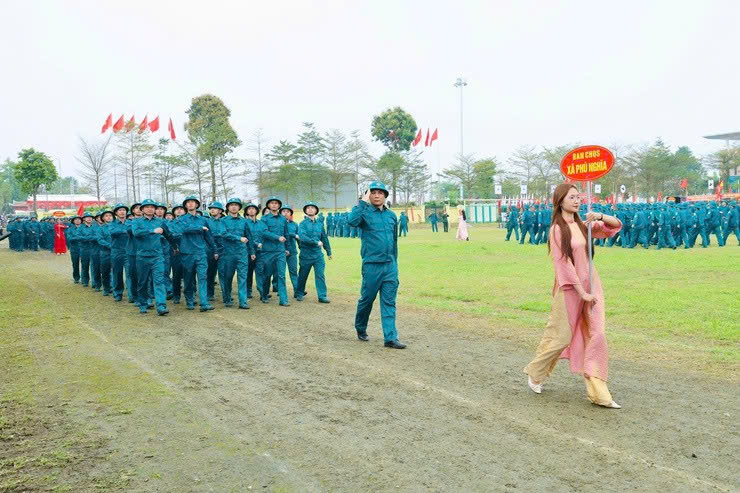 Dân quân tự vệ xã Phú Nghĩa: Vững vàng “ Bức tường sắt” nơi cơ sở sau 91 năm xây dựng và trưởng thành- Ảnh 3.